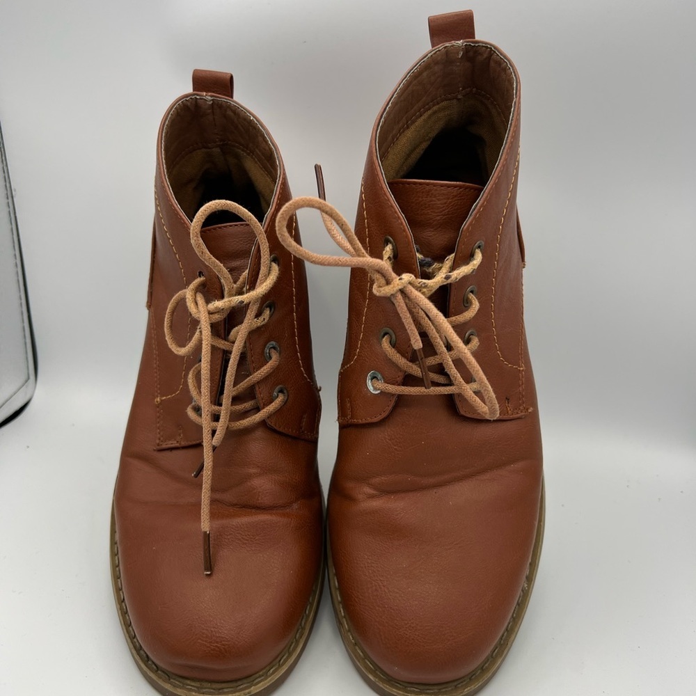 Tan Chukka Lace-Up Ankle‎ Boots Size 8.5 R7359